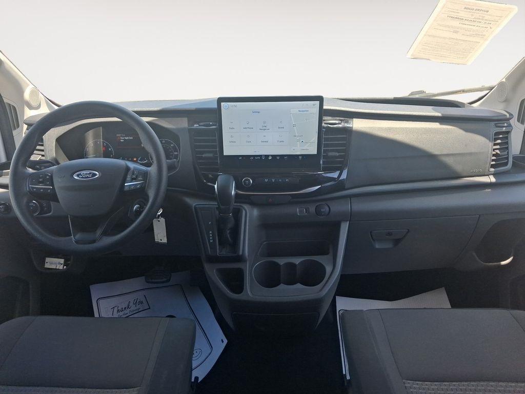 Ford Transit Passenger Wagon  2024