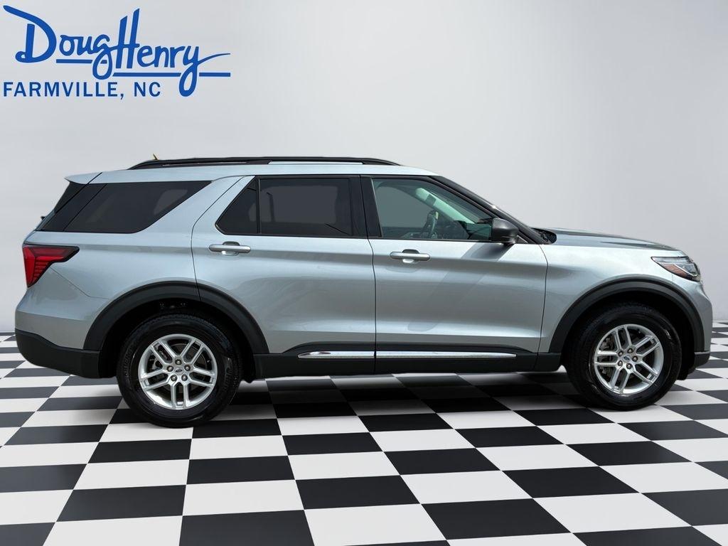 Ford Explorer  2025