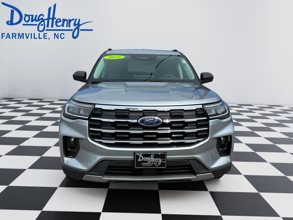 Ford Explorer  2025