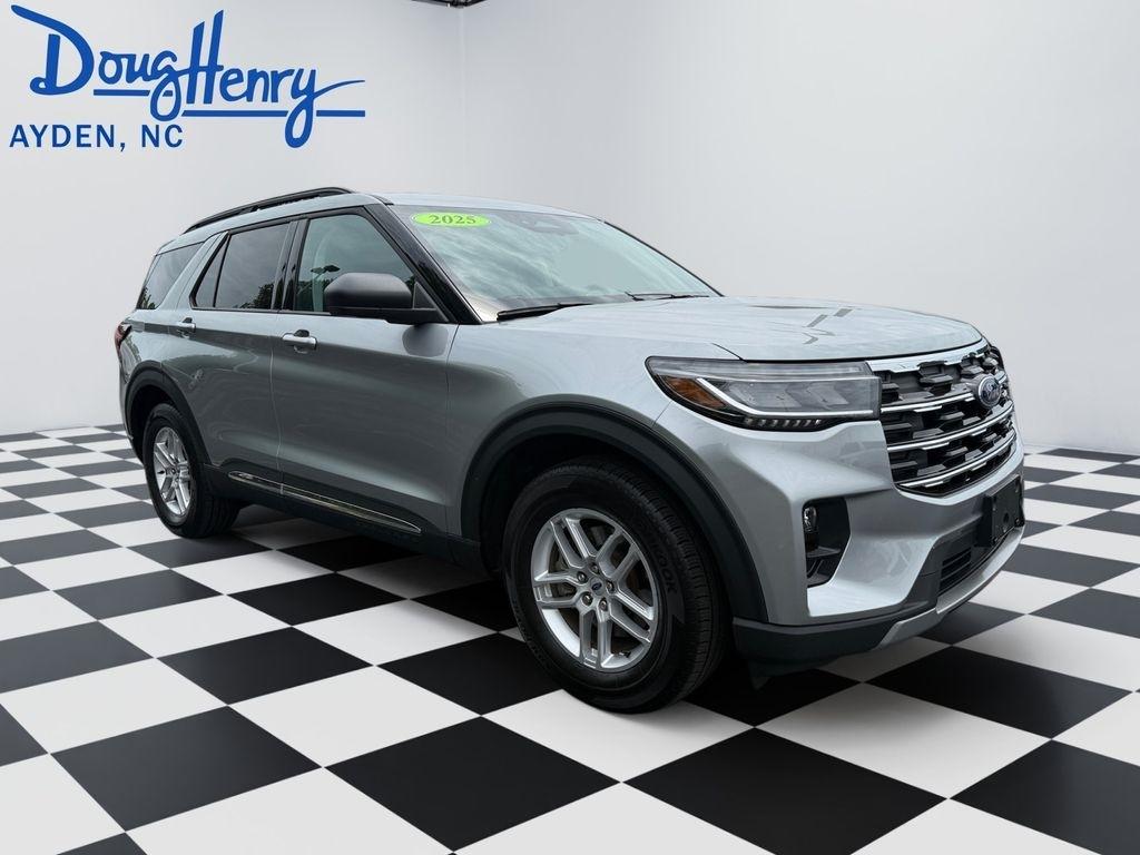 Ford Explorer  2025