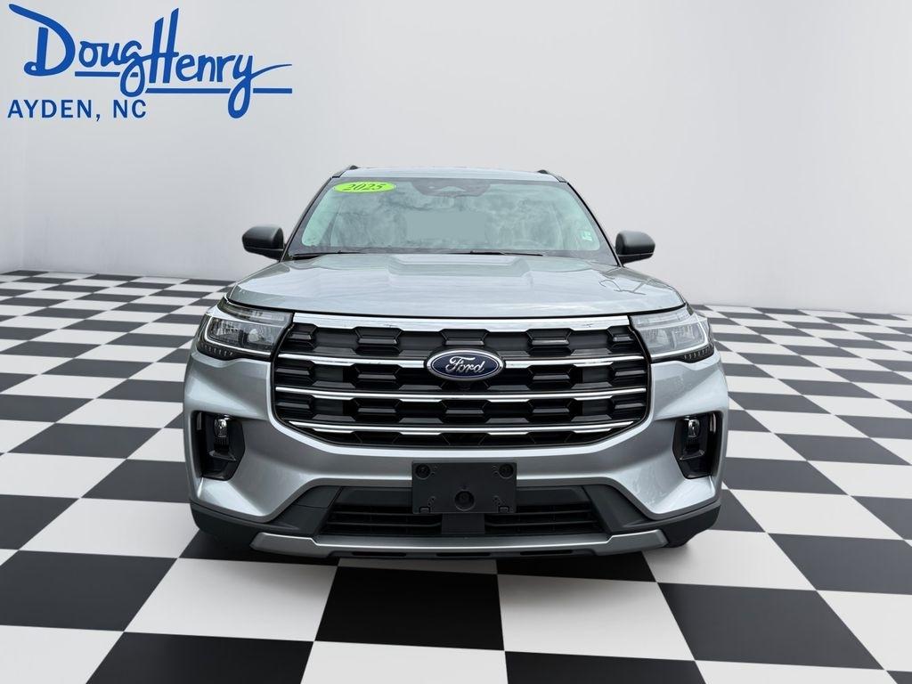 Ford Explorer  2025