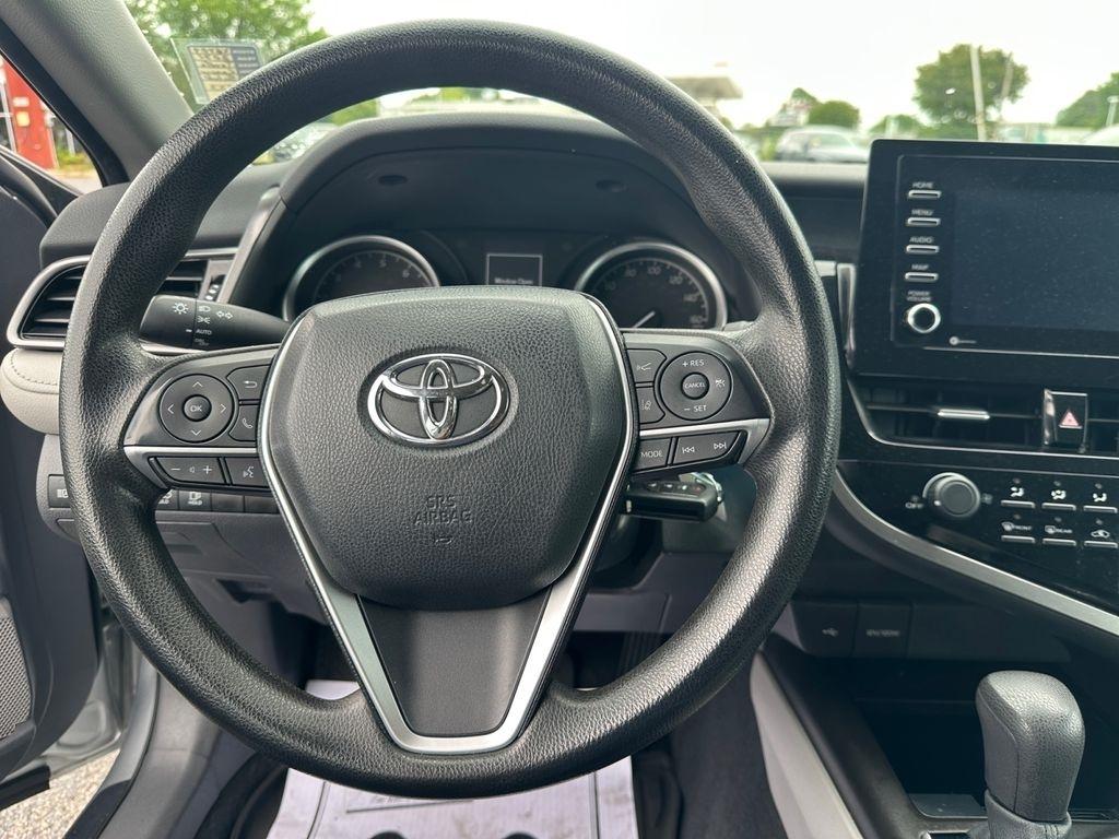 Toyota Camry  2021