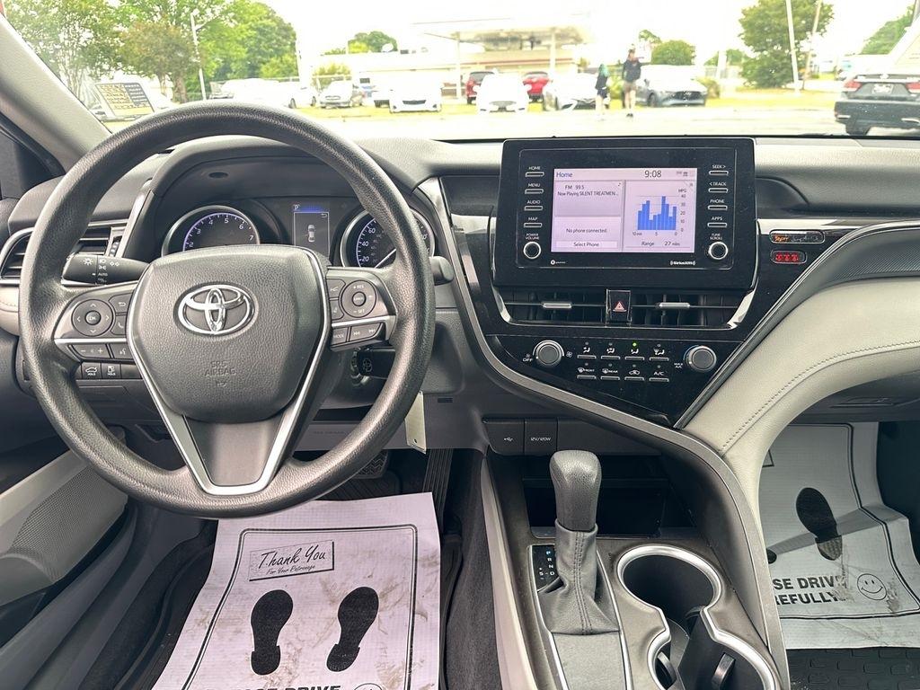 Toyota Camry  2021