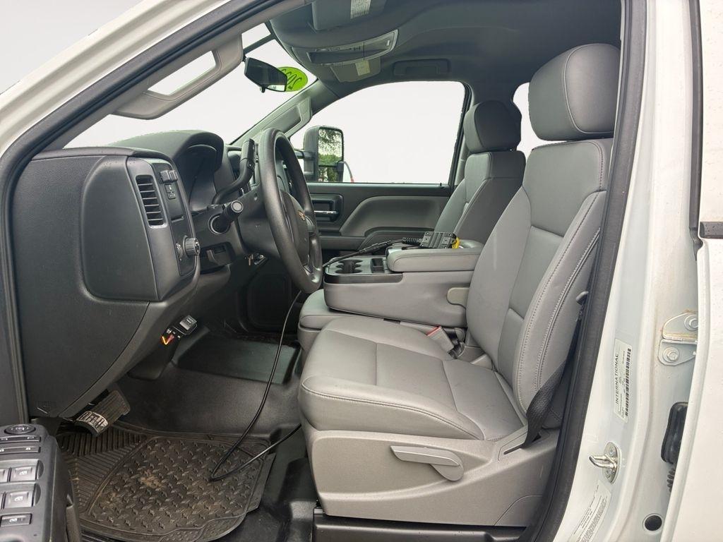 Chevrolet Silverado MD  2023