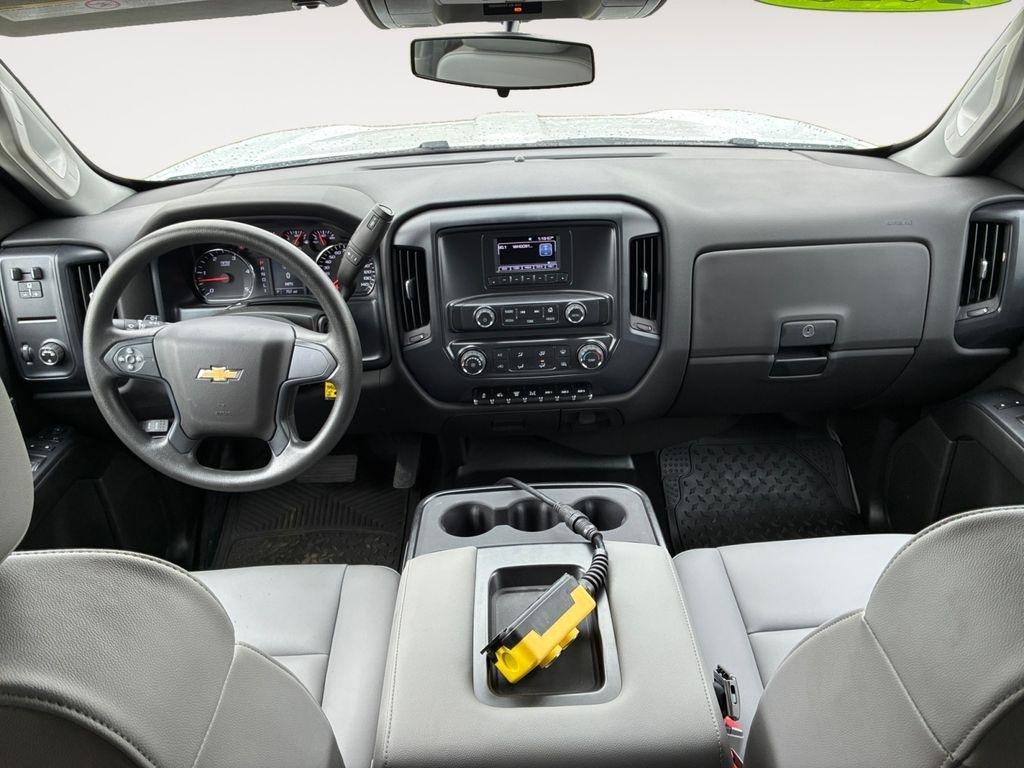 Chevrolet Silverado MD  2023