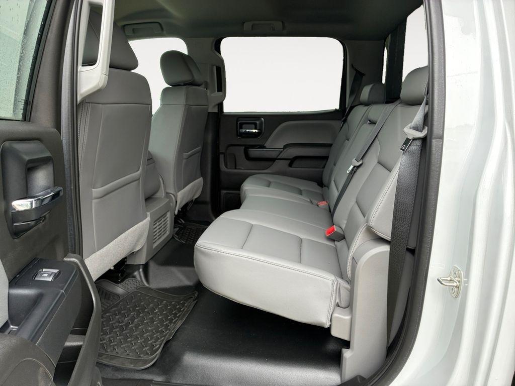 Chevrolet Silverado MD  2023