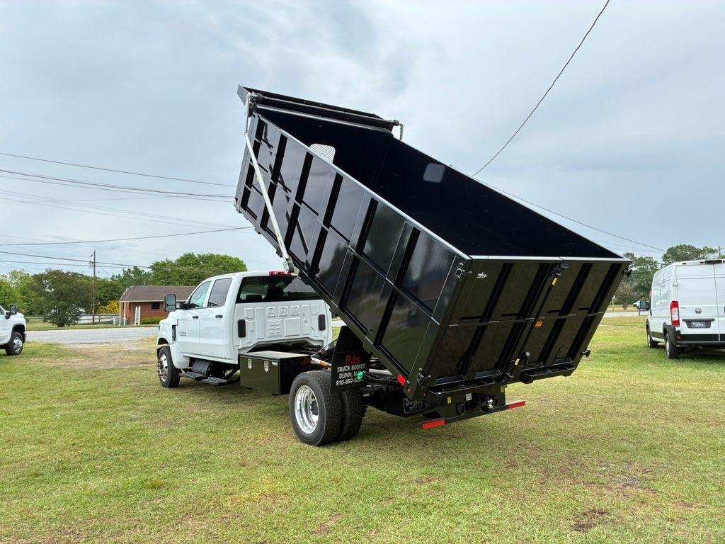 Chevrolet Silverado MD  2023