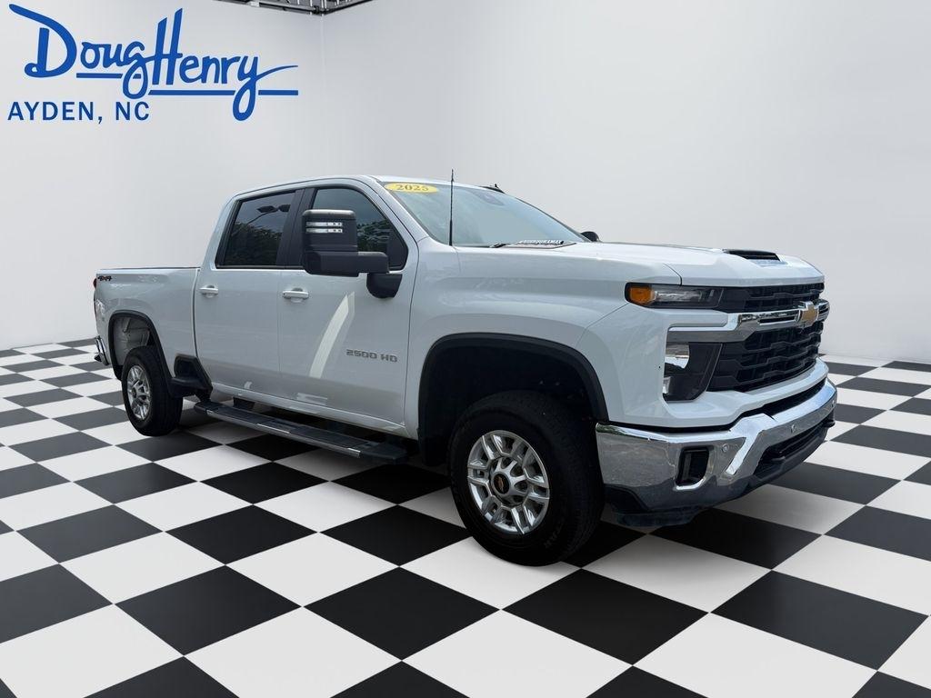 Chevrolet Silverado 2500HD  2025