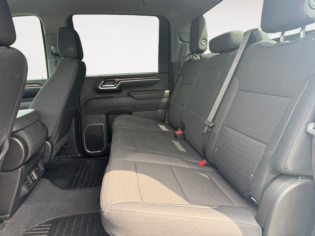 Chevrolet Silverado 2500HD  2025