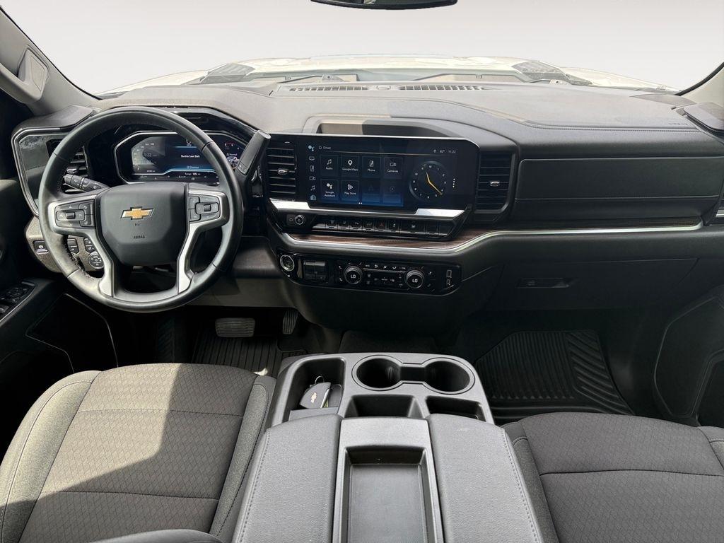 Chevrolet Silverado 2500HD  2025