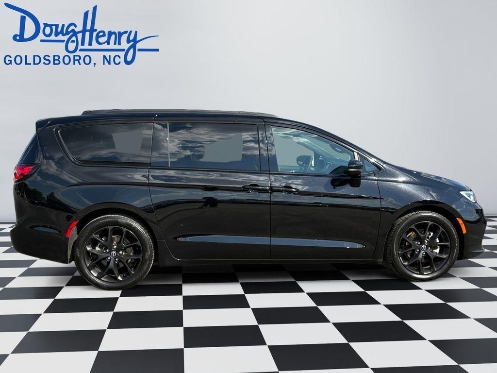 Chrysler Pacifica  2025