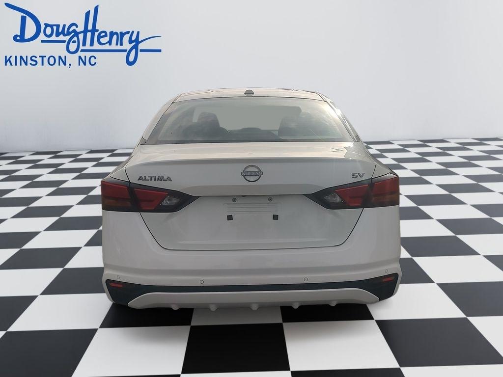 Nissan Altima  2023