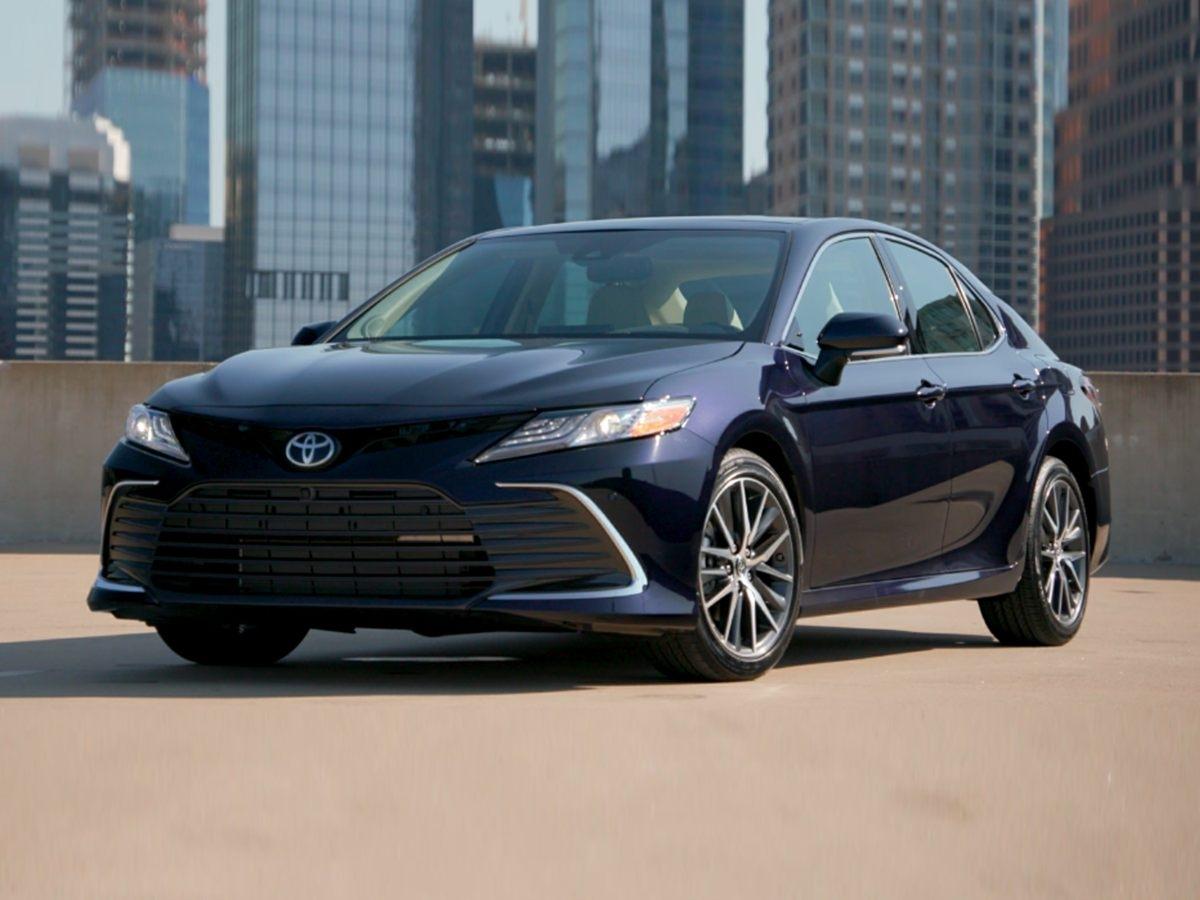 Toyota Camry  2023