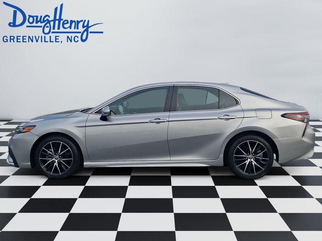 Toyota Camry  2023