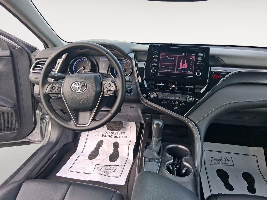 Toyota Camry  2023