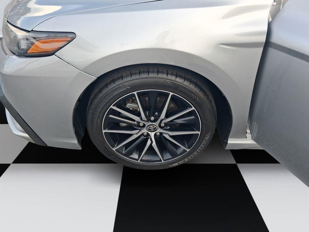 Toyota Camry  2023