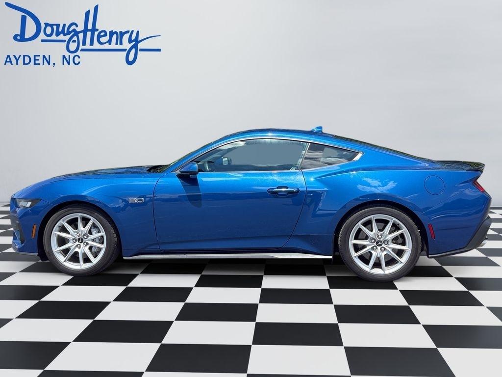 Ford Mustang  2024