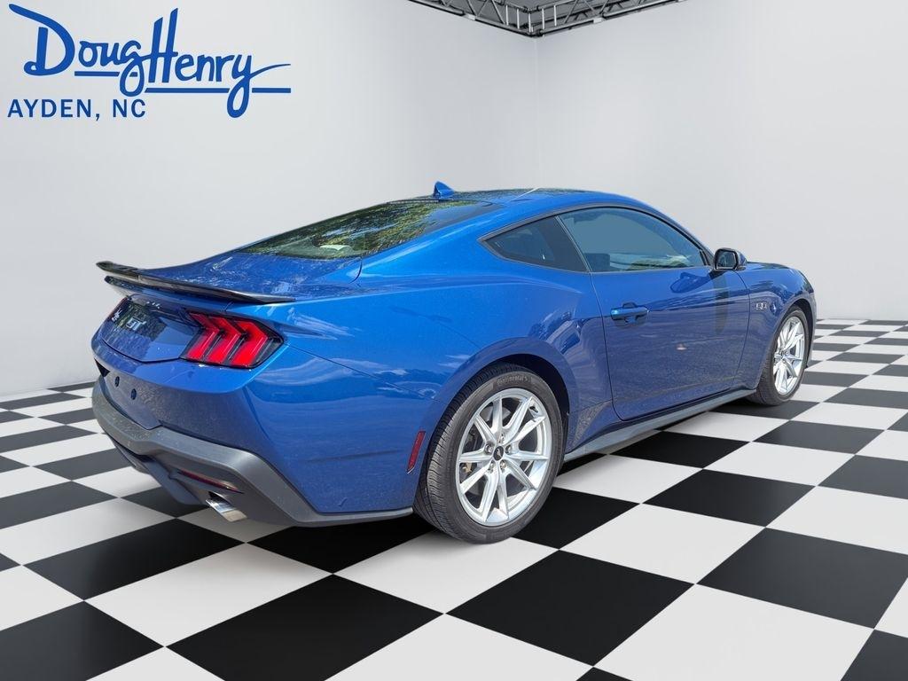Ford Mustang  2024
