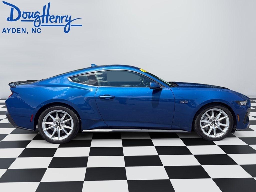 Ford Mustang  2024