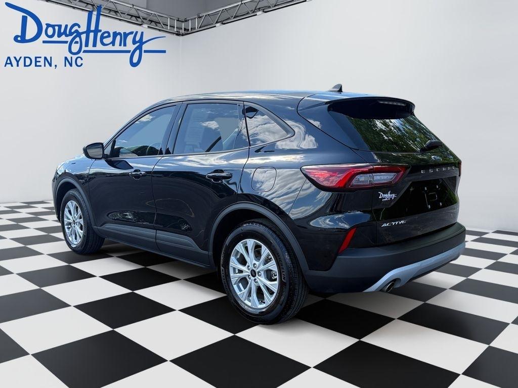 Ford Escape  2025