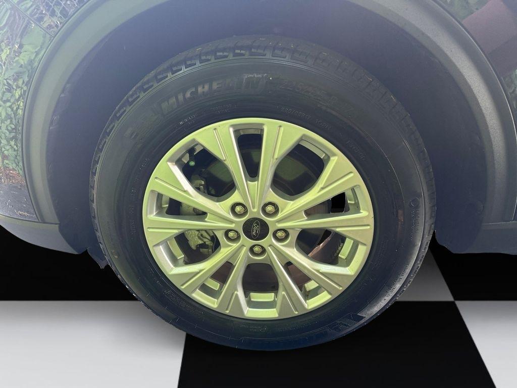 Ford Escape  2025