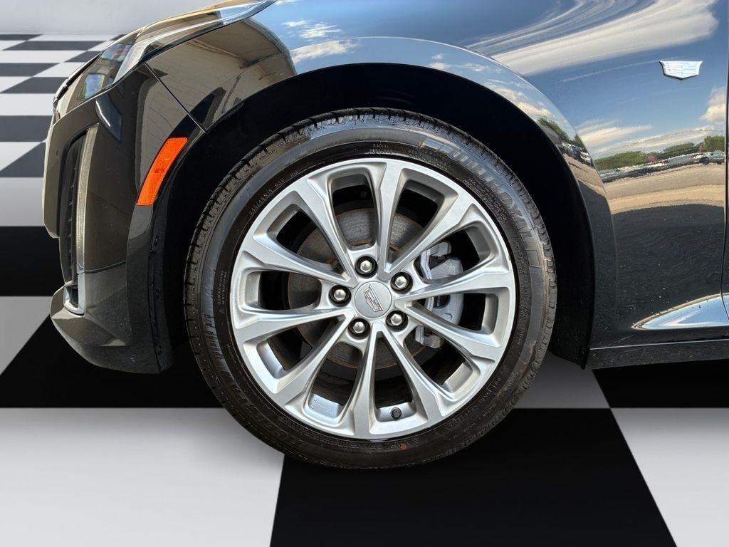 Cadillac CT5  2024