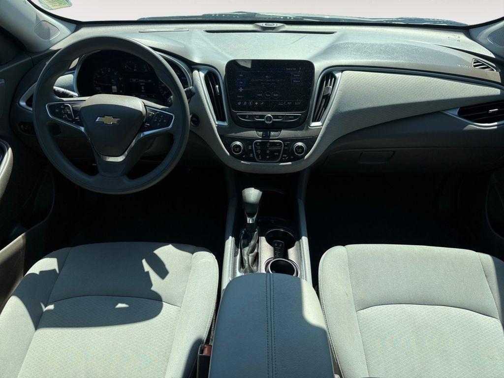 Chevrolet Malibu  2024