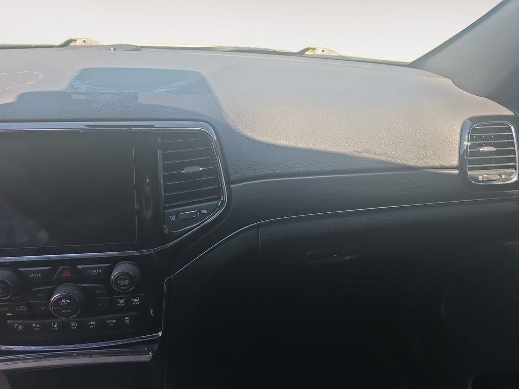 Jeep Grand Cherokee  2021