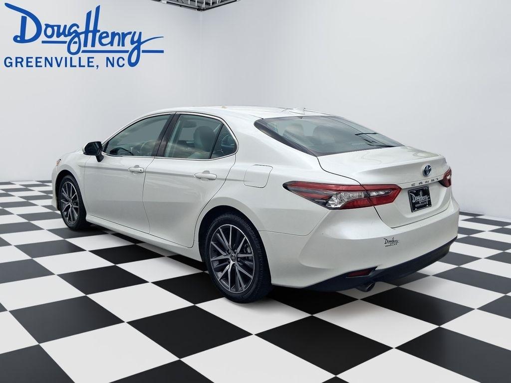 Toyota Camry  2023