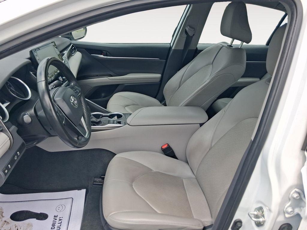 Toyota Camry  2023