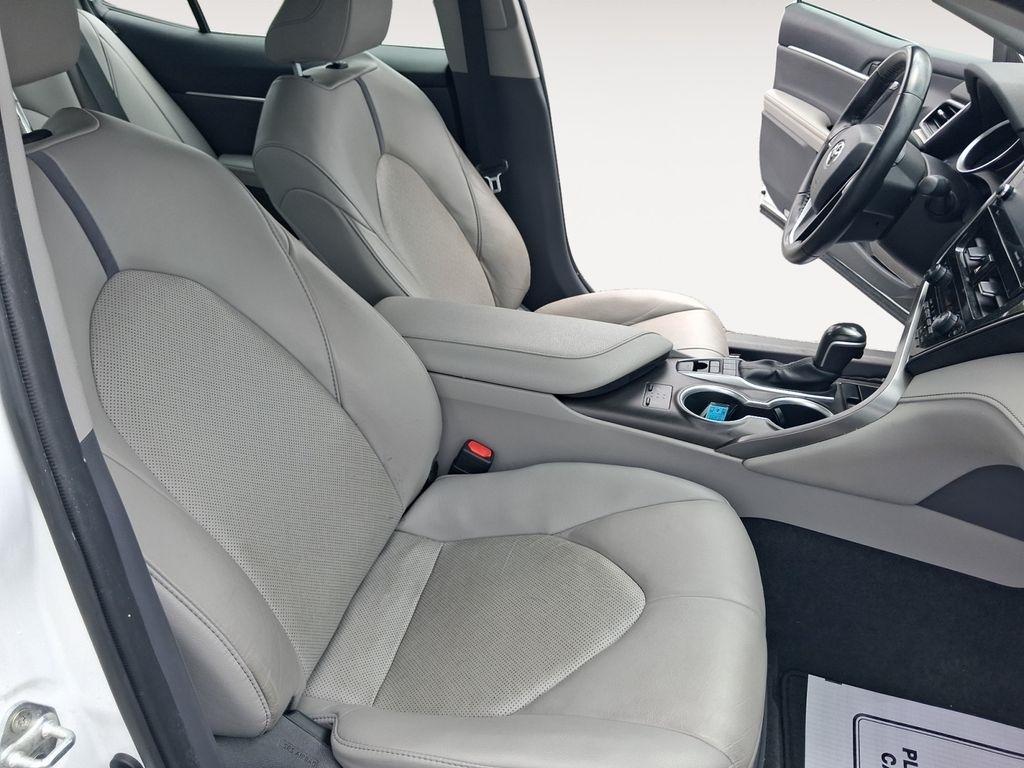 Toyota Camry  2023