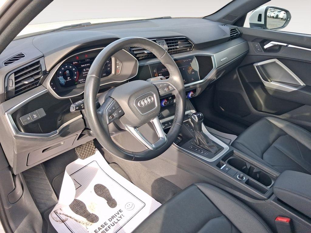 Audi Q3  2023