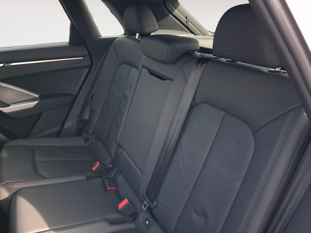 Audi Q3  2023