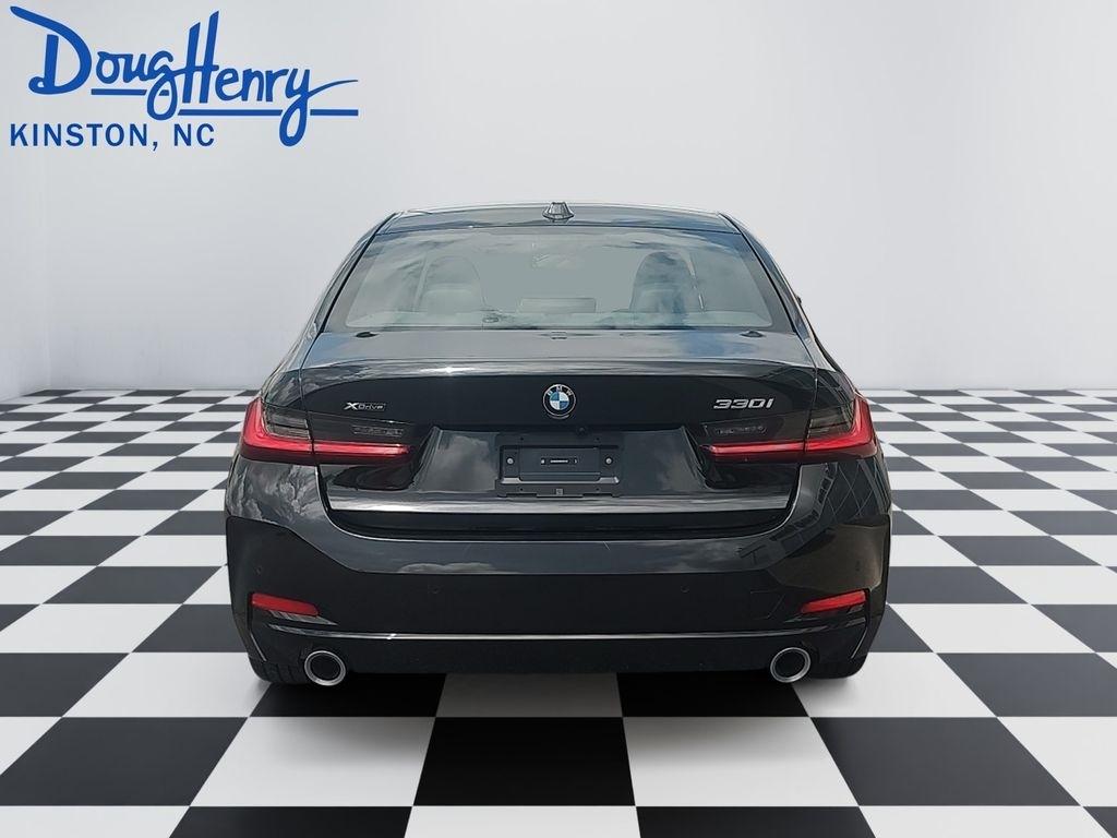 BMW 3 Series  2025