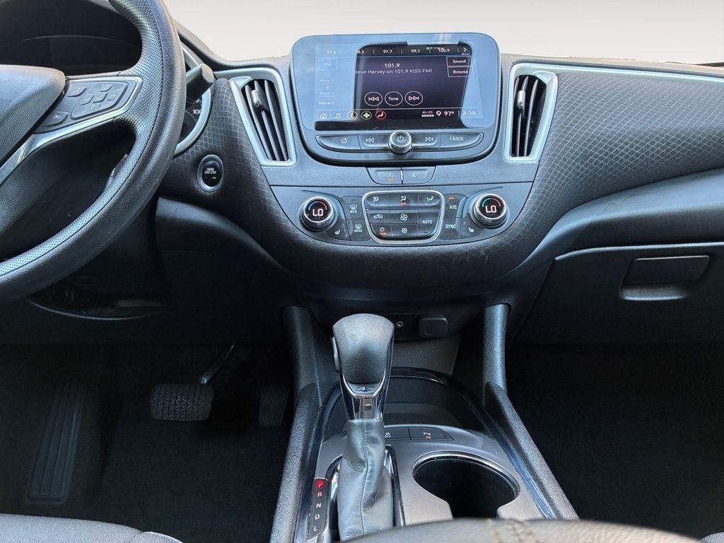 Chevrolet Malibu  2024