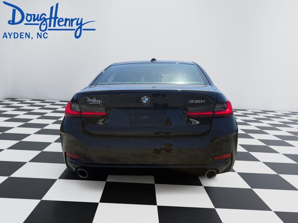 BMW 3 Series  2025