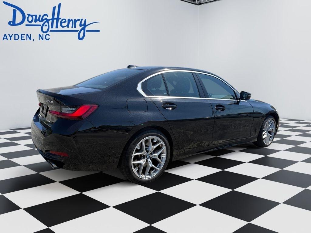 BMW 3 Series  2025
