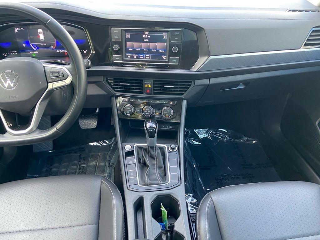 Volkswagen Jetta  2024