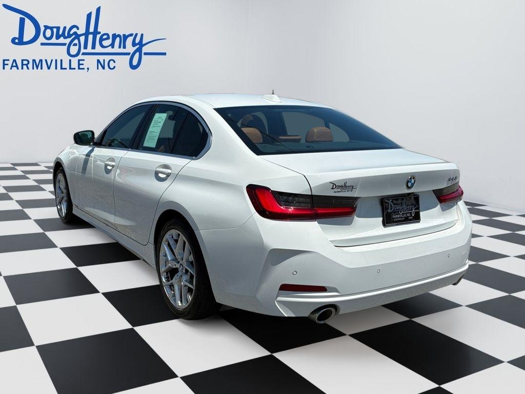 BMW 3 Series  2025