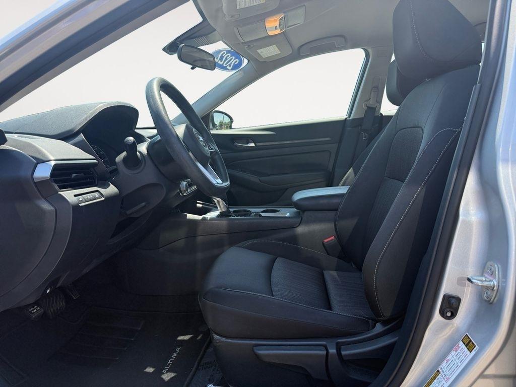 Nissan Altima  2022