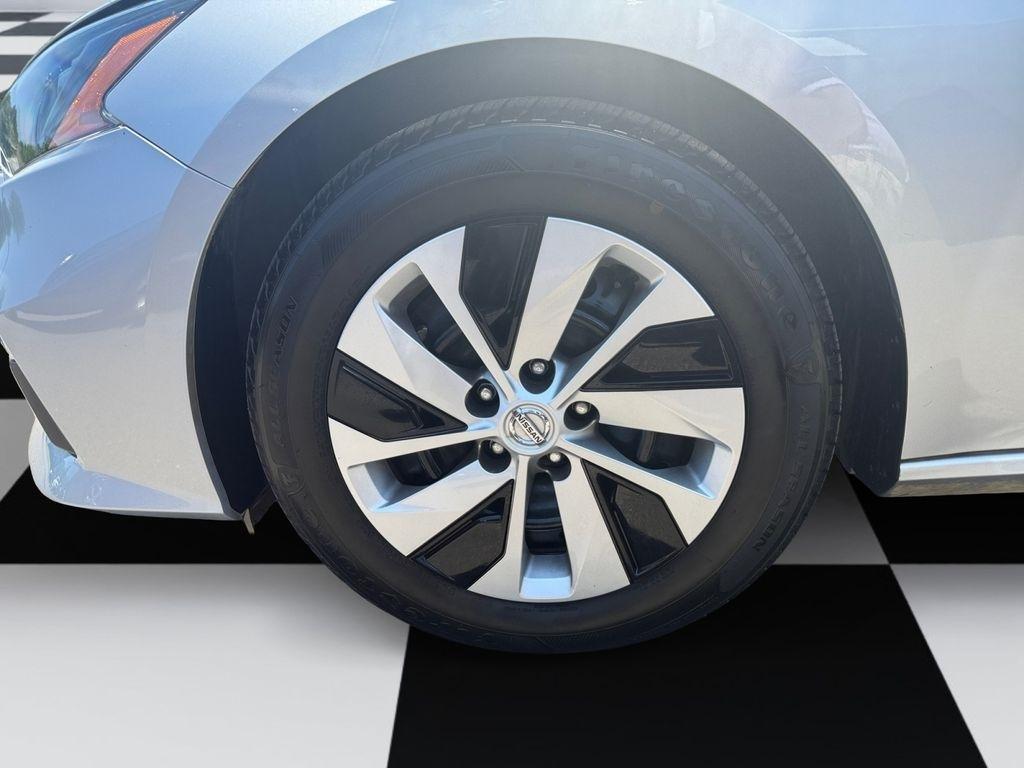 Nissan Altima  2022