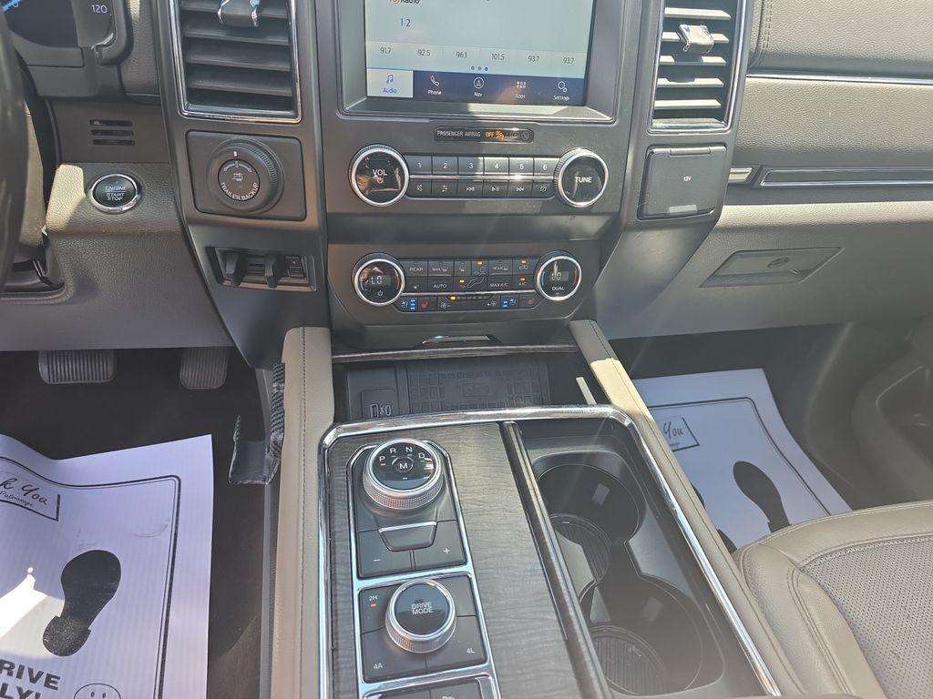Ford Expedition  2021