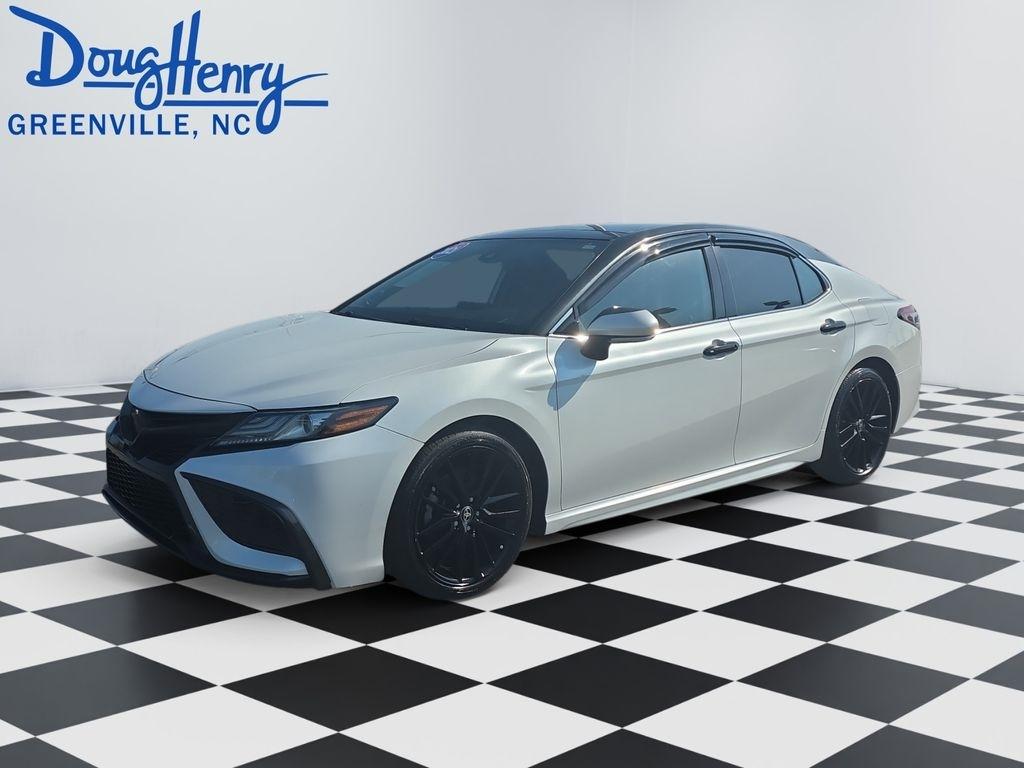 Toyota Camry  2021