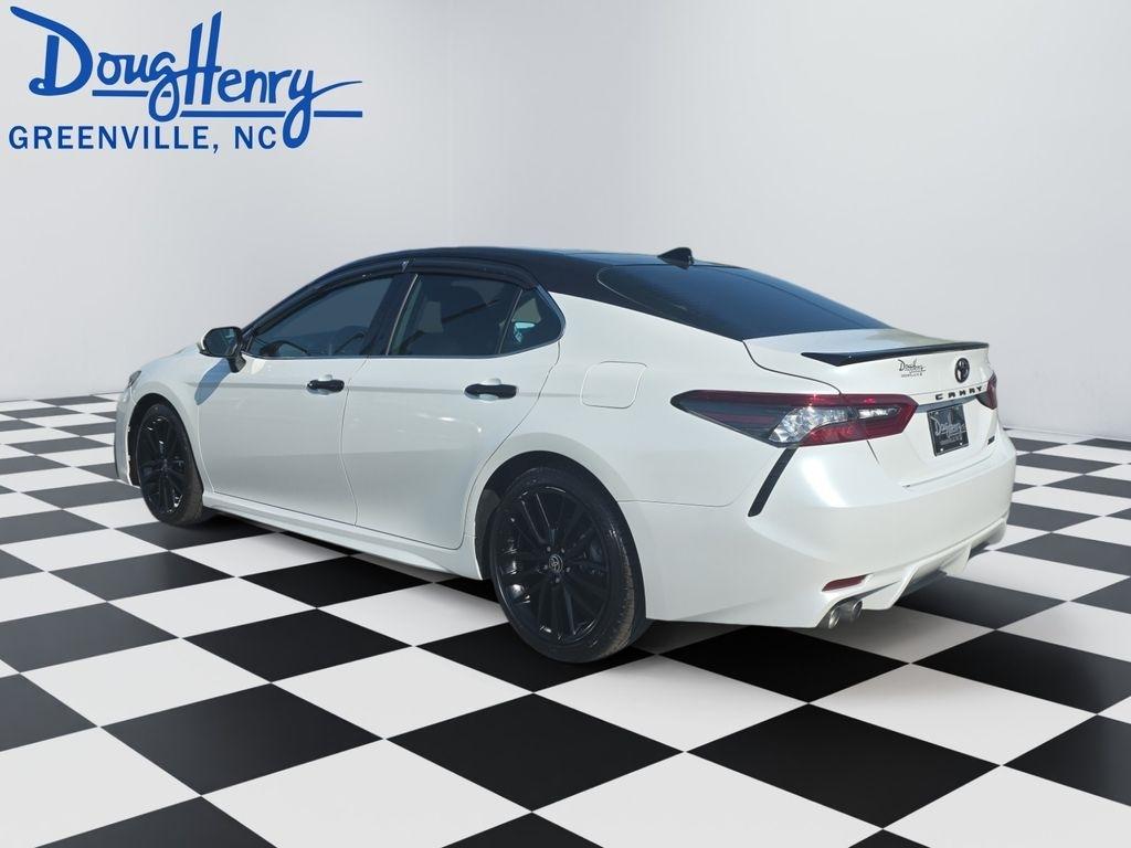 Toyota Camry  2021