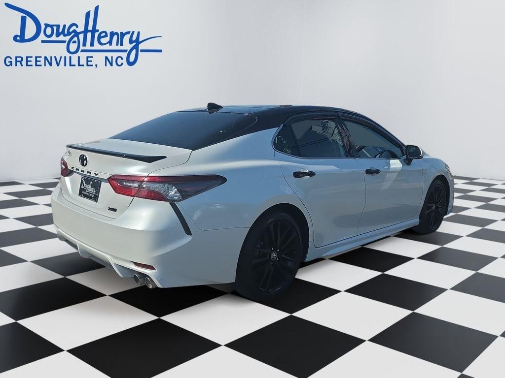 Toyota Camry  2021