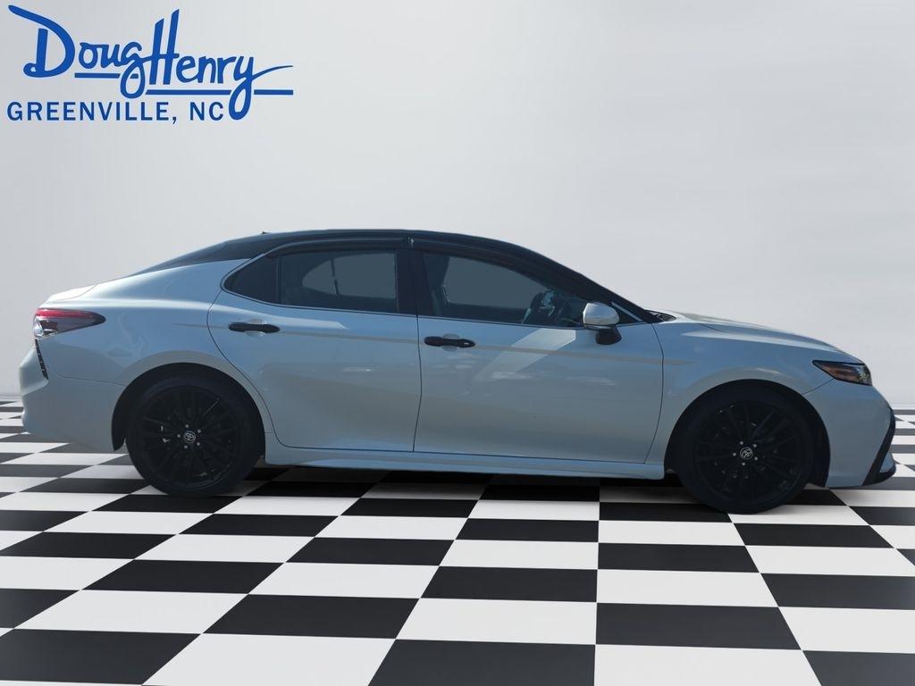 Toyota Camry  2021