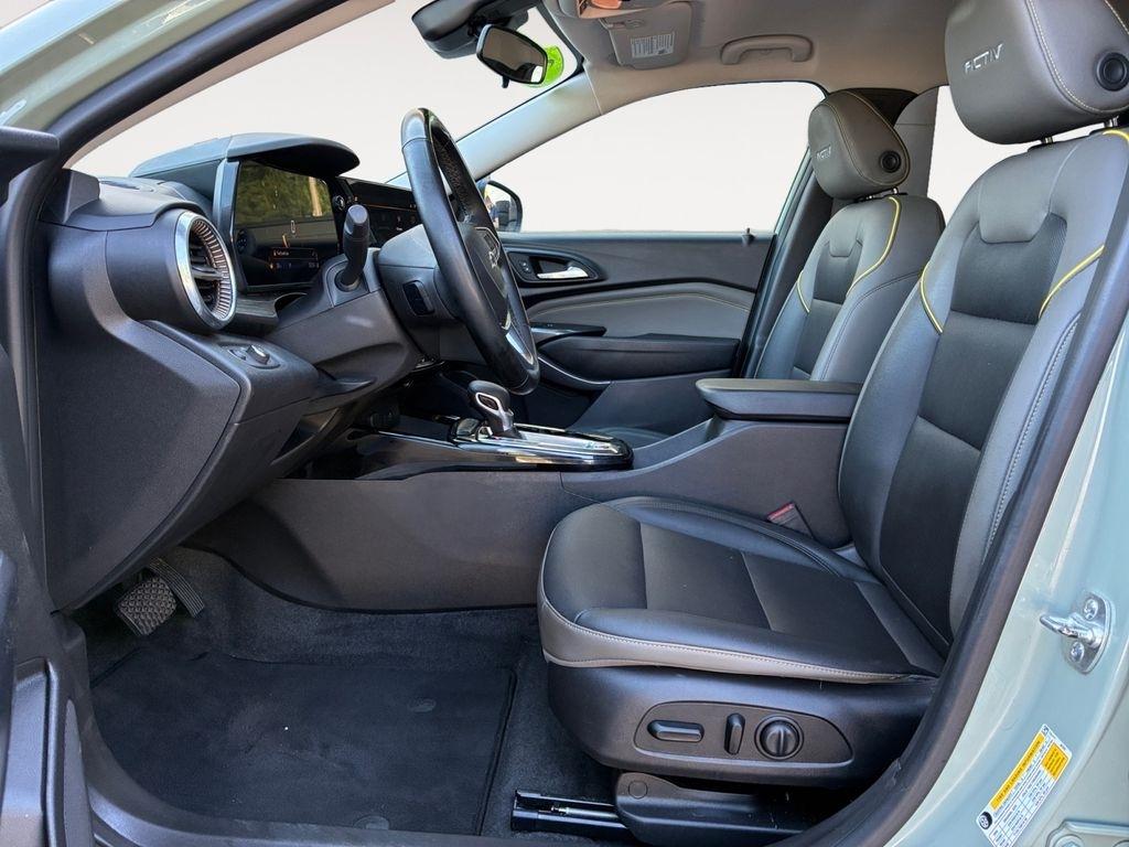 Chevrolet Trax  2025