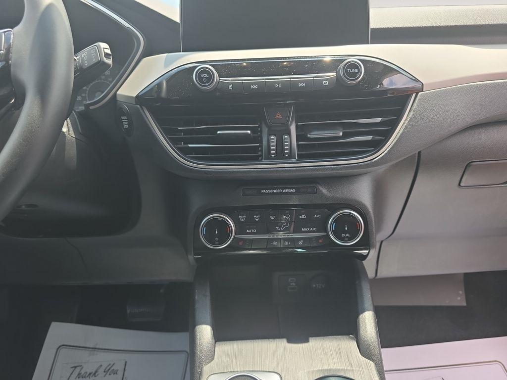 Ford Escape  2022