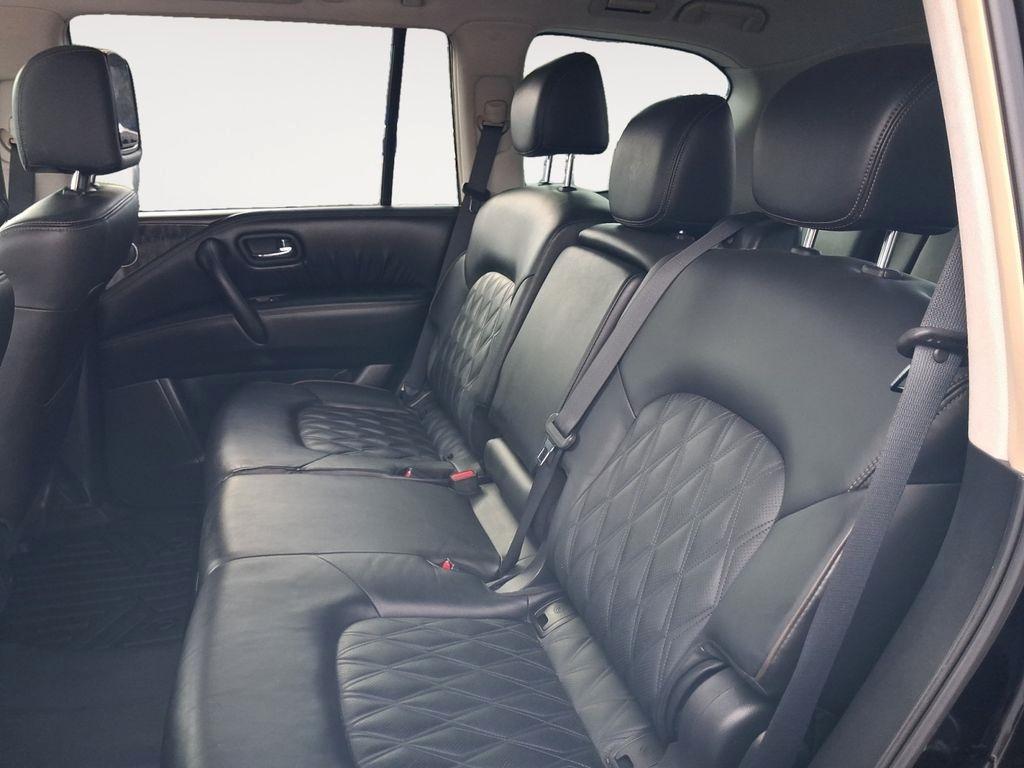 Nissan Armada  2021