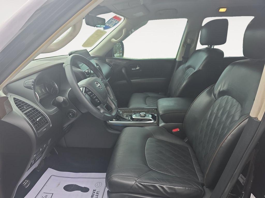Nissan Armada  2021